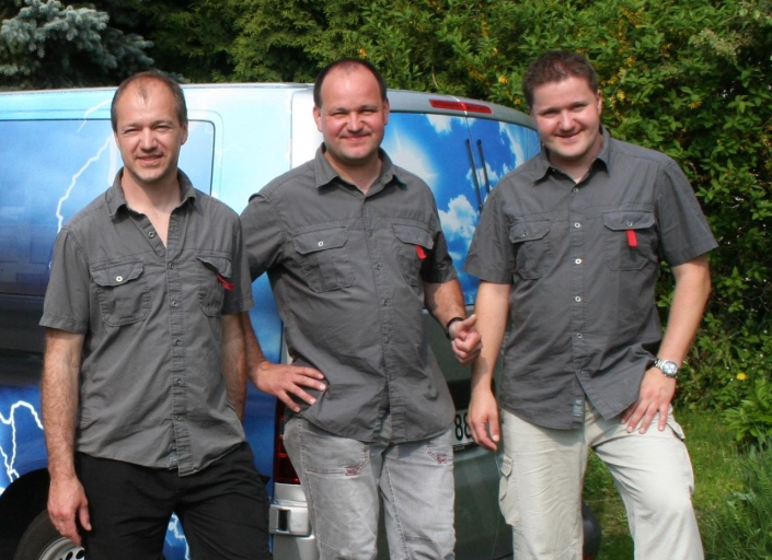 stiel_jubilare_-705×512 Jubiläumsfoto Stiel Elektrotechnik